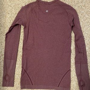 Lulu Lemon Switfy Tech long sleeve